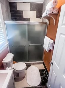 Beautiful City Flat - Madison 303