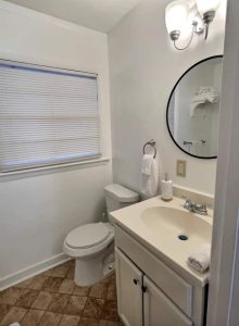 Portofino; Forest Hill Large 4BR2BA central MGM (12)