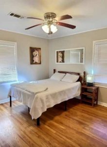 Portofino; Forest Hill Large 4BR2BA central MGM (16)