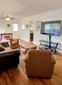 Portofino; Forest Hill Large 4BR2BA central MGM (21)