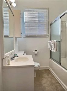 Portofino;VonoraCT Downtown2Full Kitchens2LR (14)