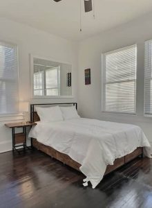 Portofino;VonoraCT Downtown2Full Kitchens2LR (17)