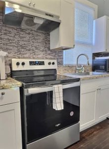 Portofino;VonoraCT Downtown2Full Kitchens2LR (19)