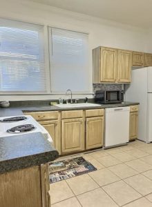 Portofino;VonoraCT Downtown2Full Kitchens2LR (7)